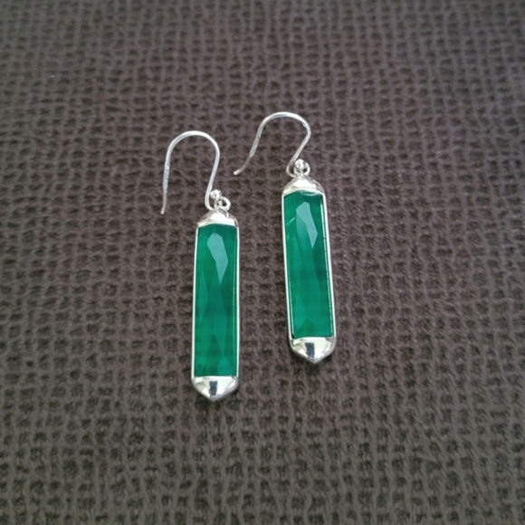 Shivam Green💚 Onyx Bar Drop Earrings - Picture 3 of 14